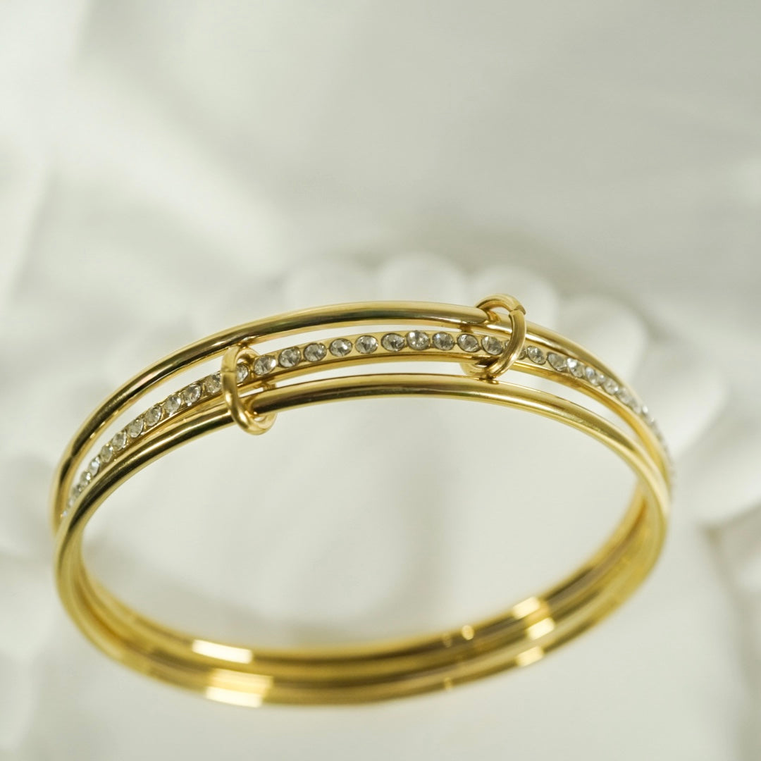 Pave-Link Triple Stack