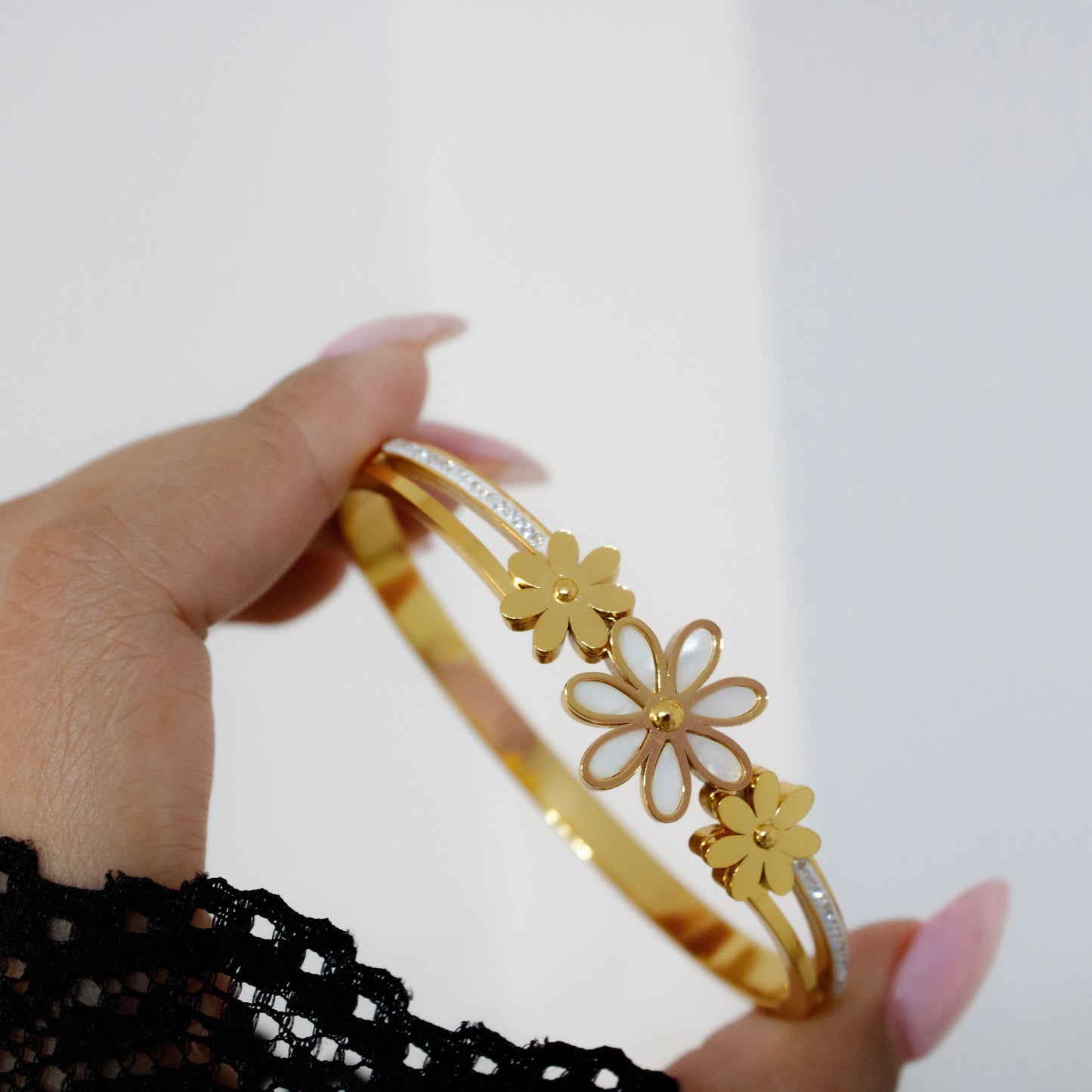 Lumina Daisy Pavé Bangle