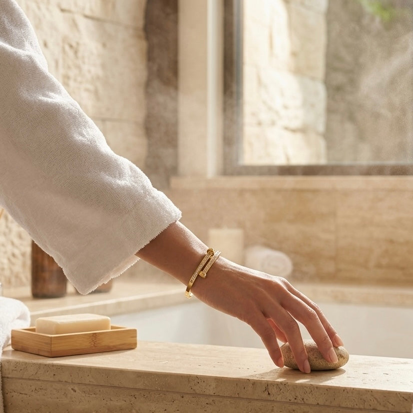 Vela Bangle