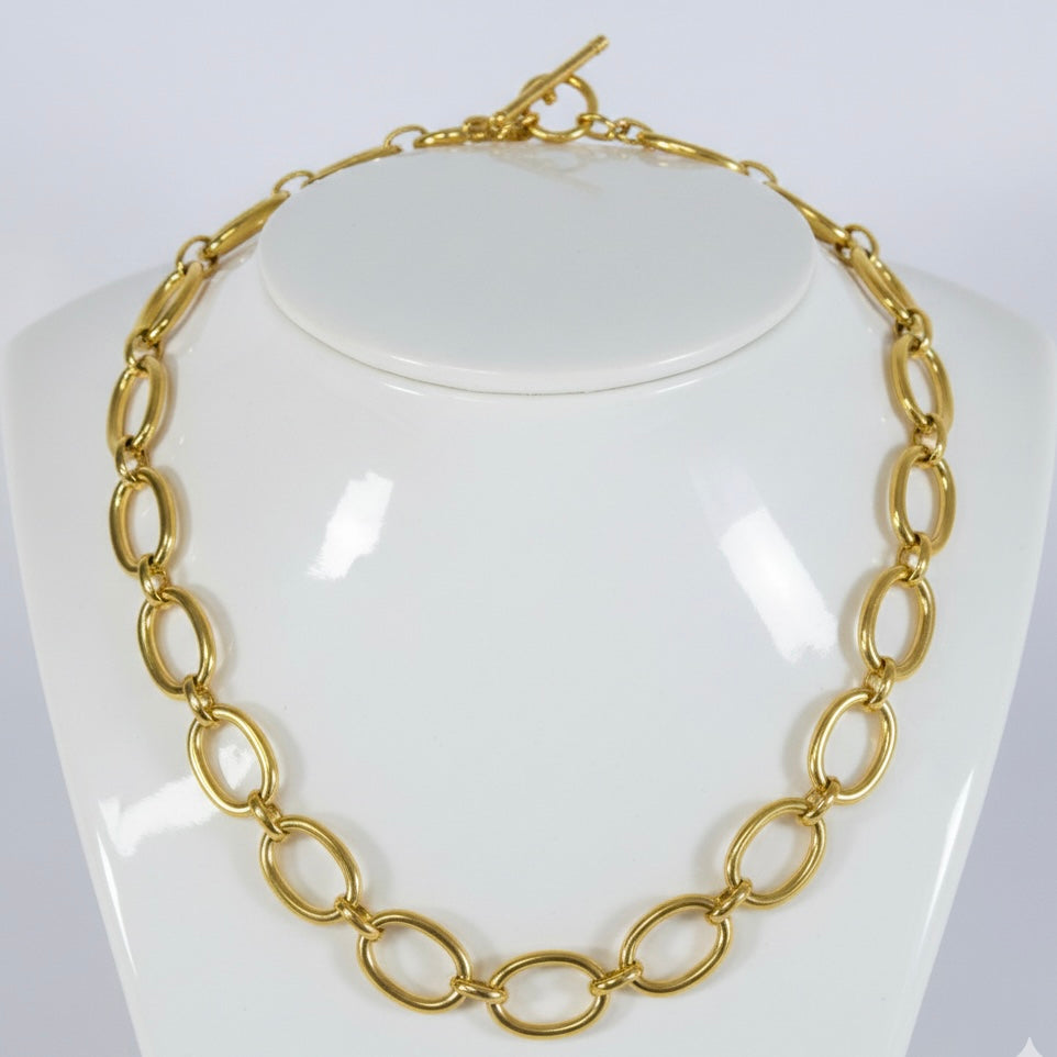 Elara Toggle Link Necklace