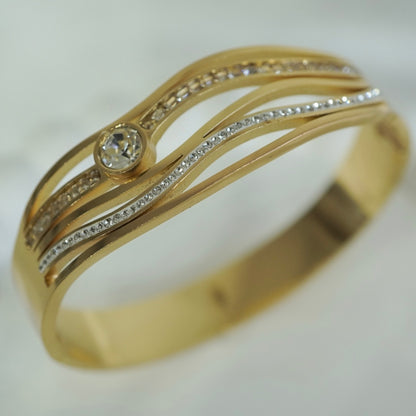 Aurelia Wave Bangle