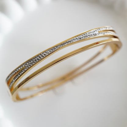 Cleft Bangle