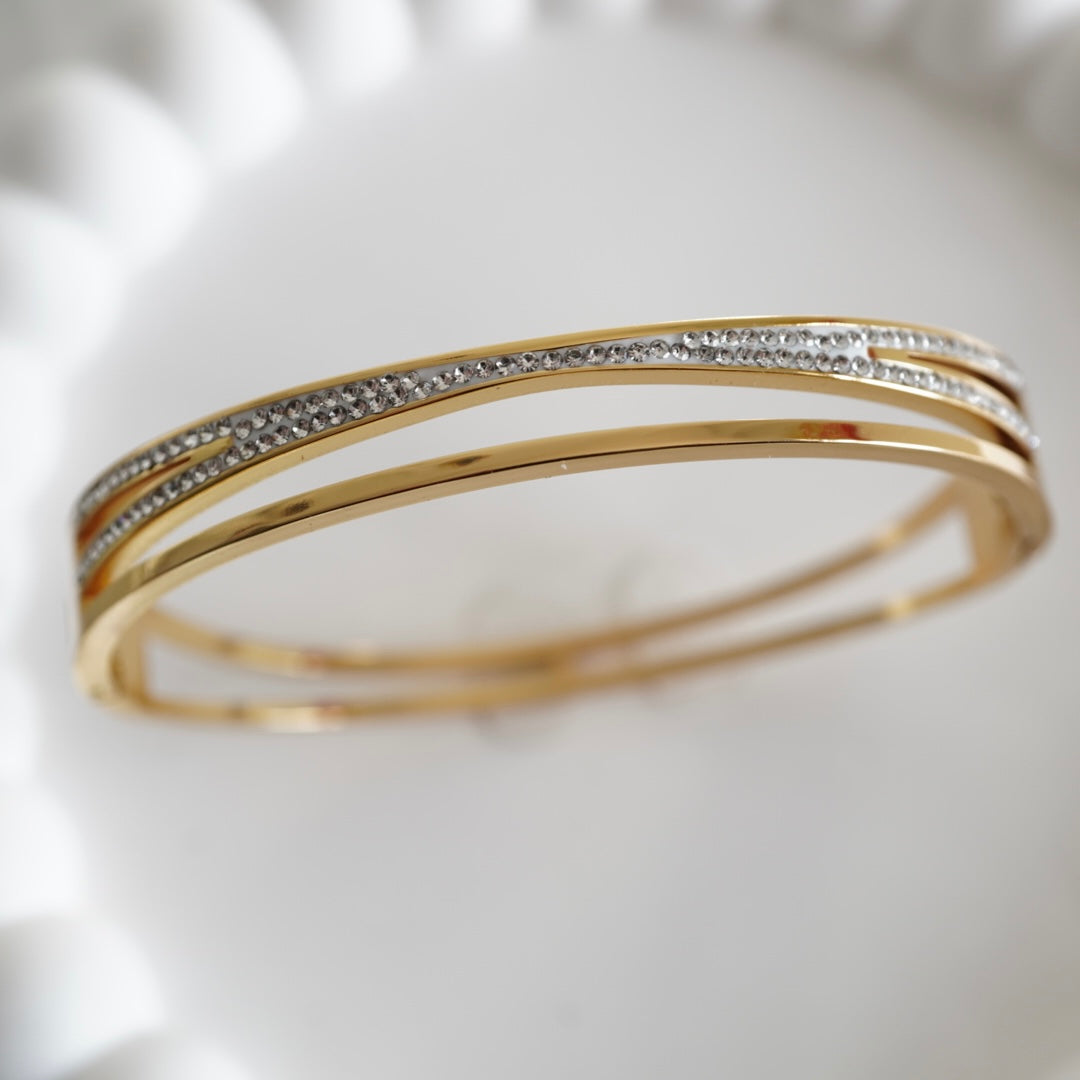 Cleft Bangle