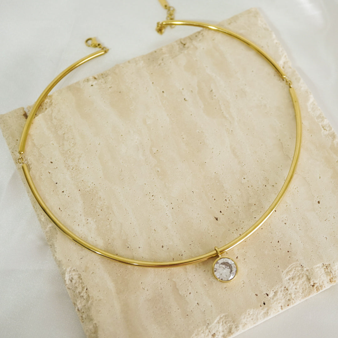 Celeste Solitaire Collar