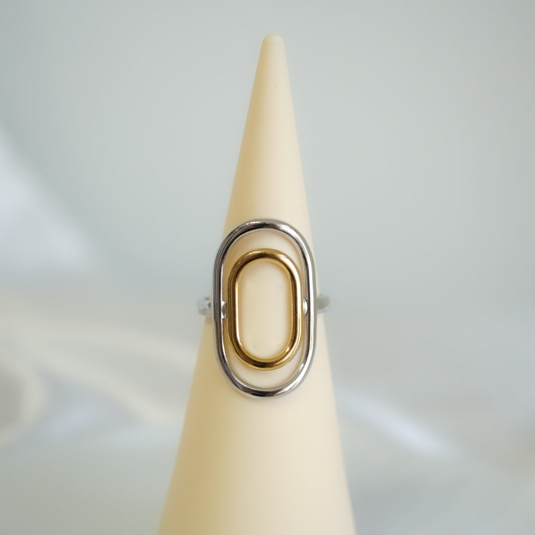 Sculptural Two-tone Ring