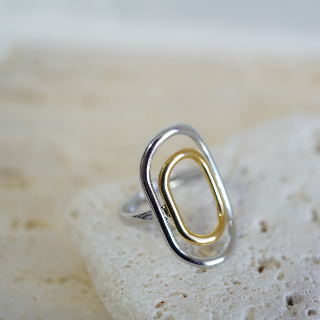 Sculptural Two-tone Ring