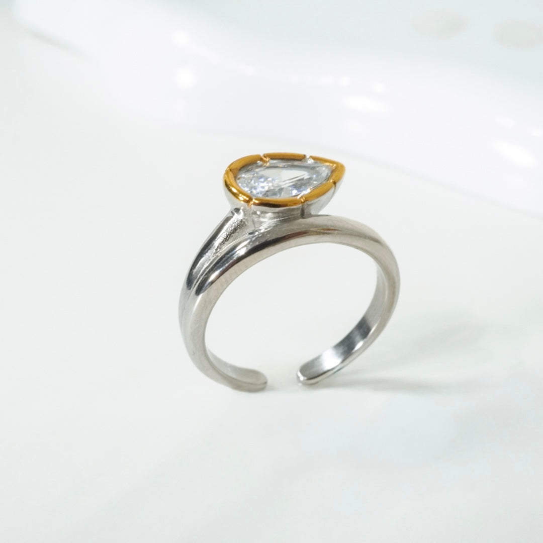 Dewdrop Ring