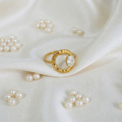 Luna Ring