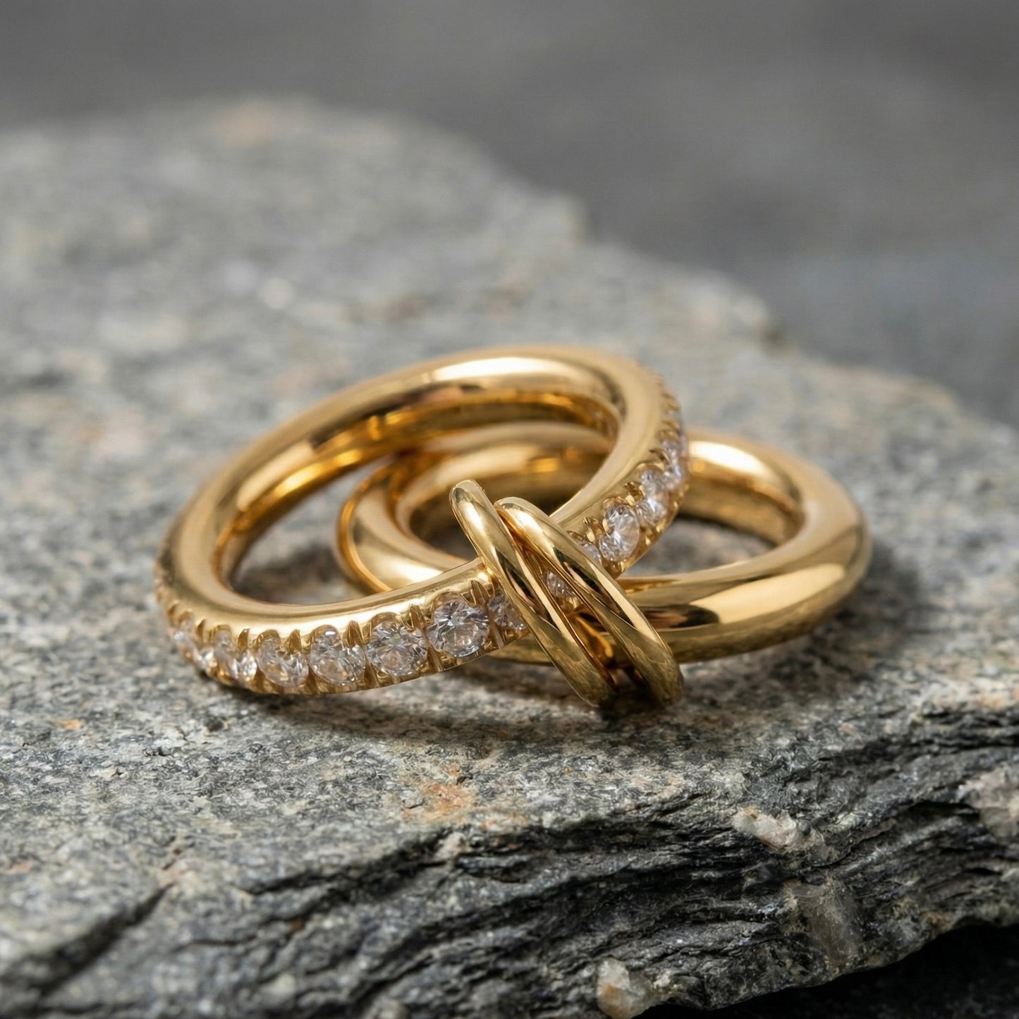 Eternal Liaison Interlocking Ring