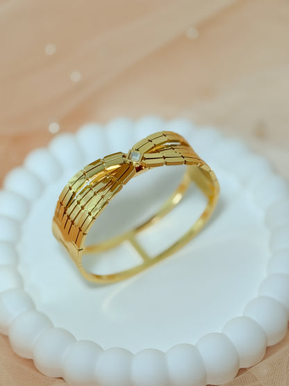 Bella Bangle