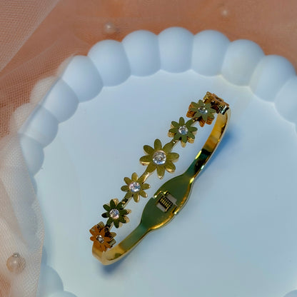 The Fleur Bangle