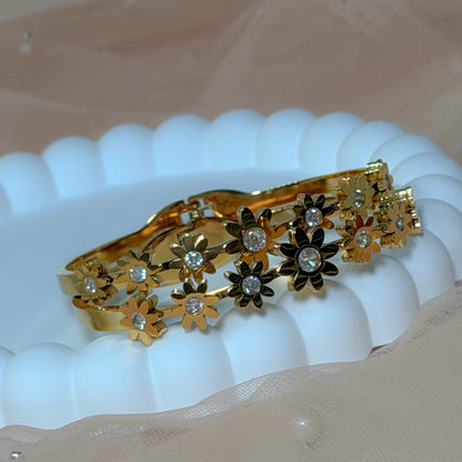 The Fleur Bangle