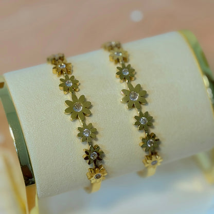 The Fleur Bangle