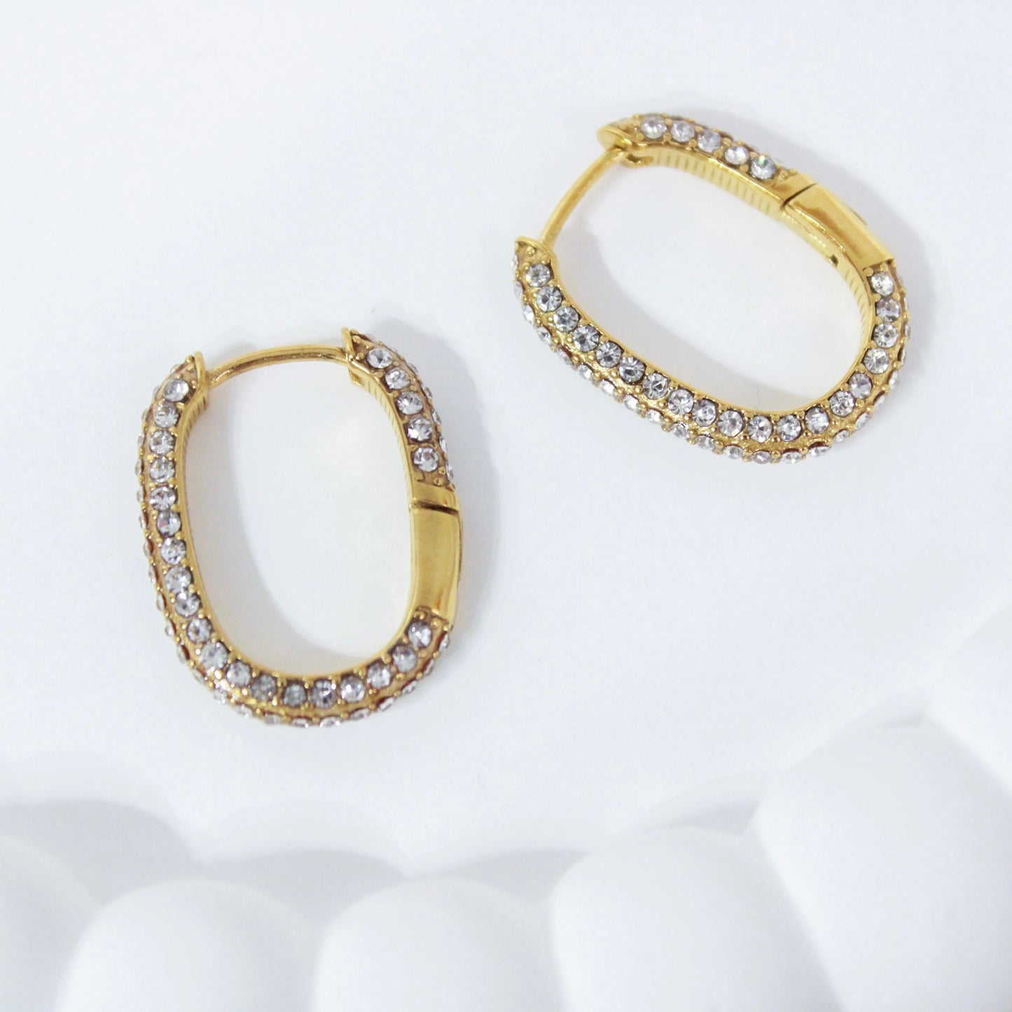 Eternia Oval Hoops