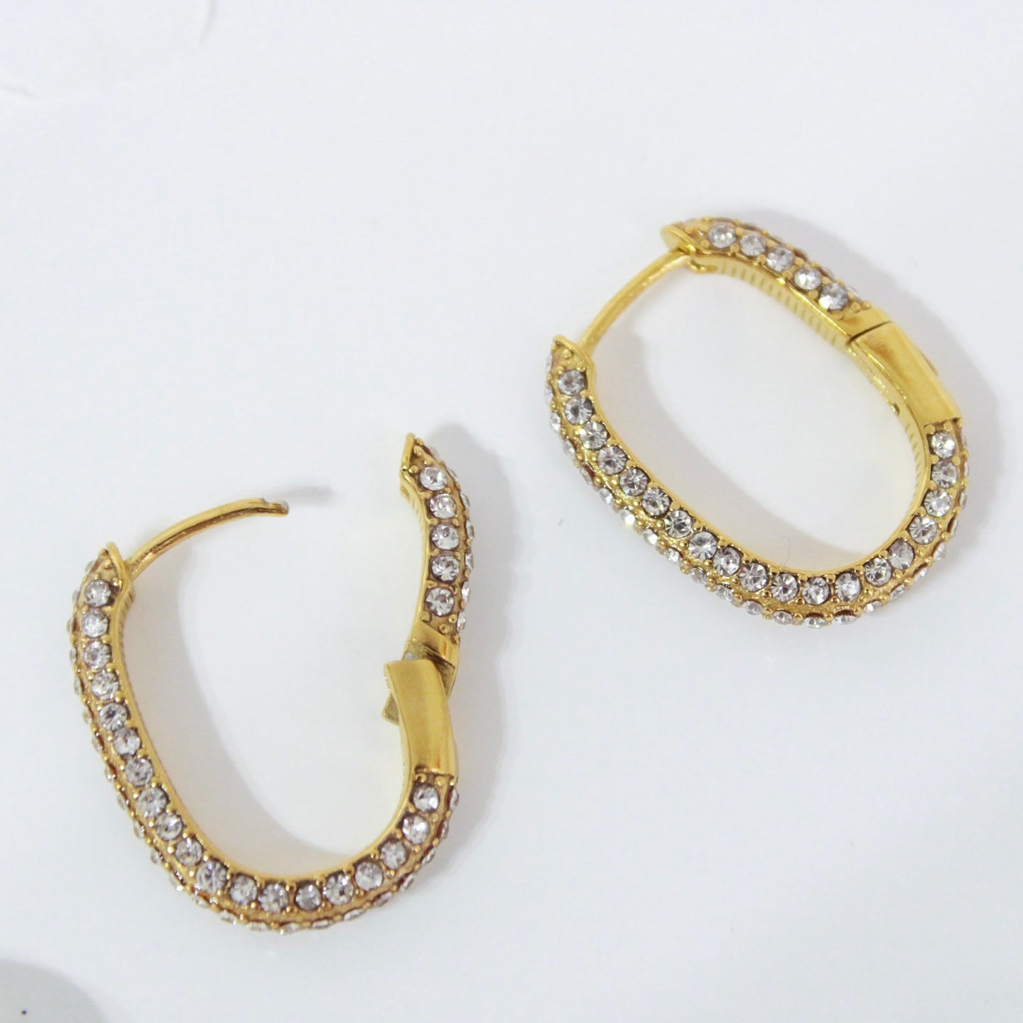 Eternia Oval Hoops