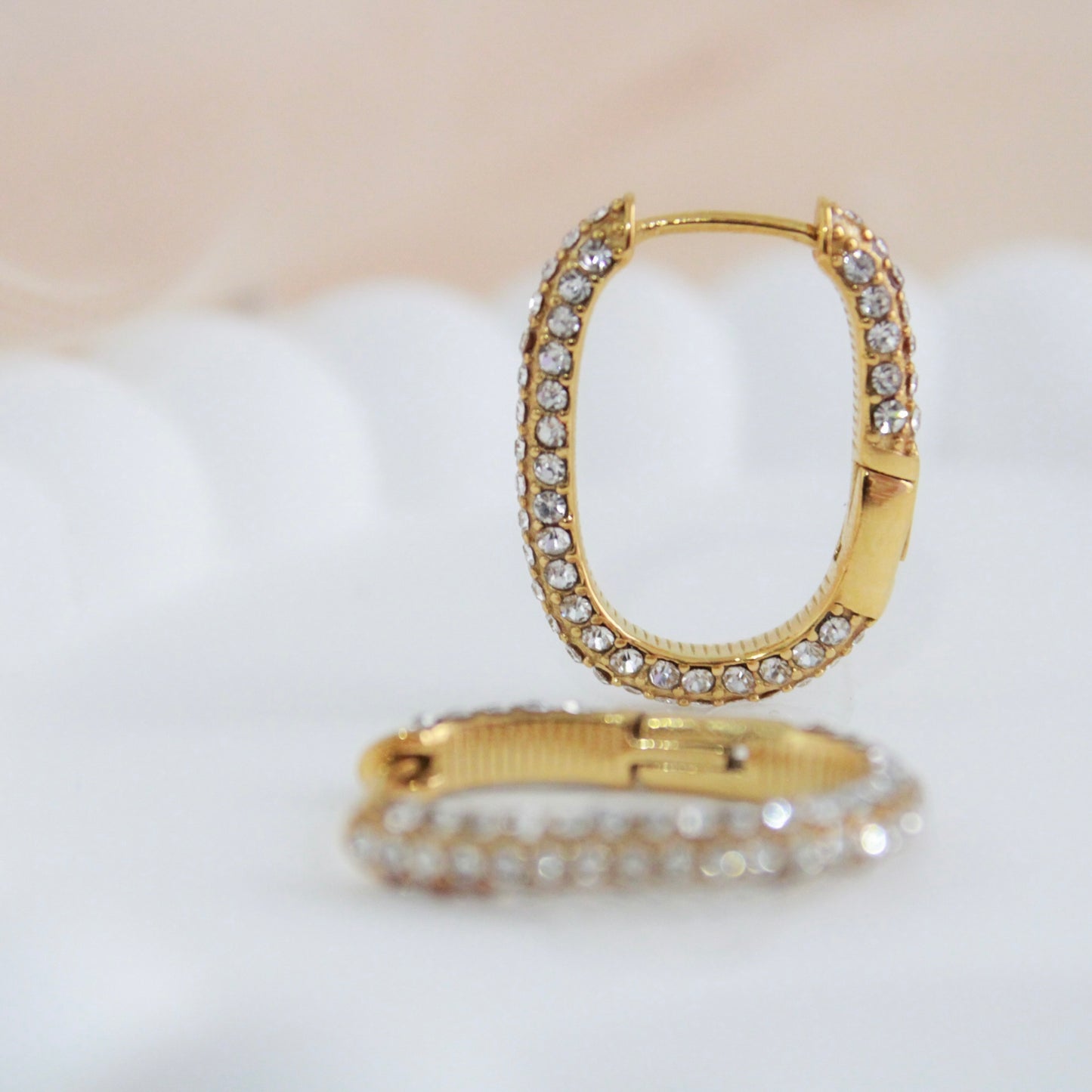 Eternia Oval Hoops