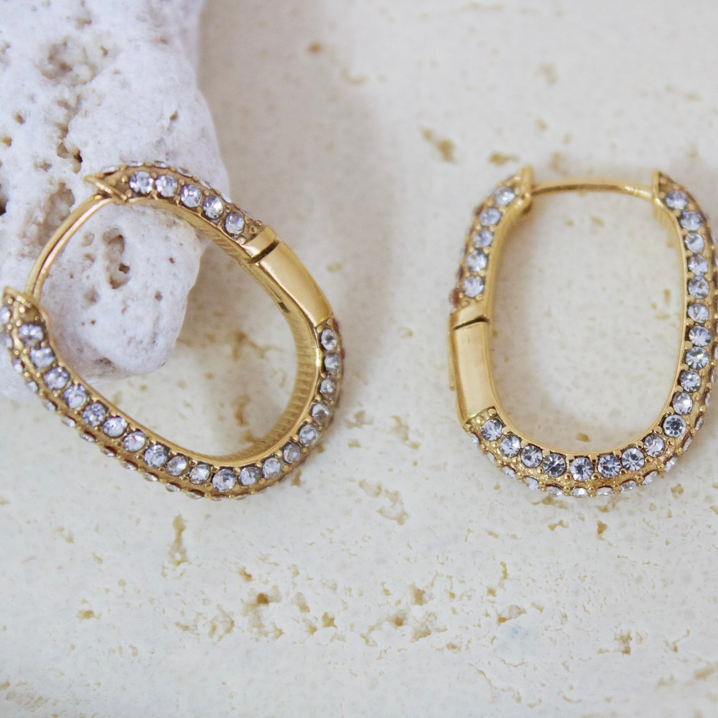 Eternia Oval Hoops