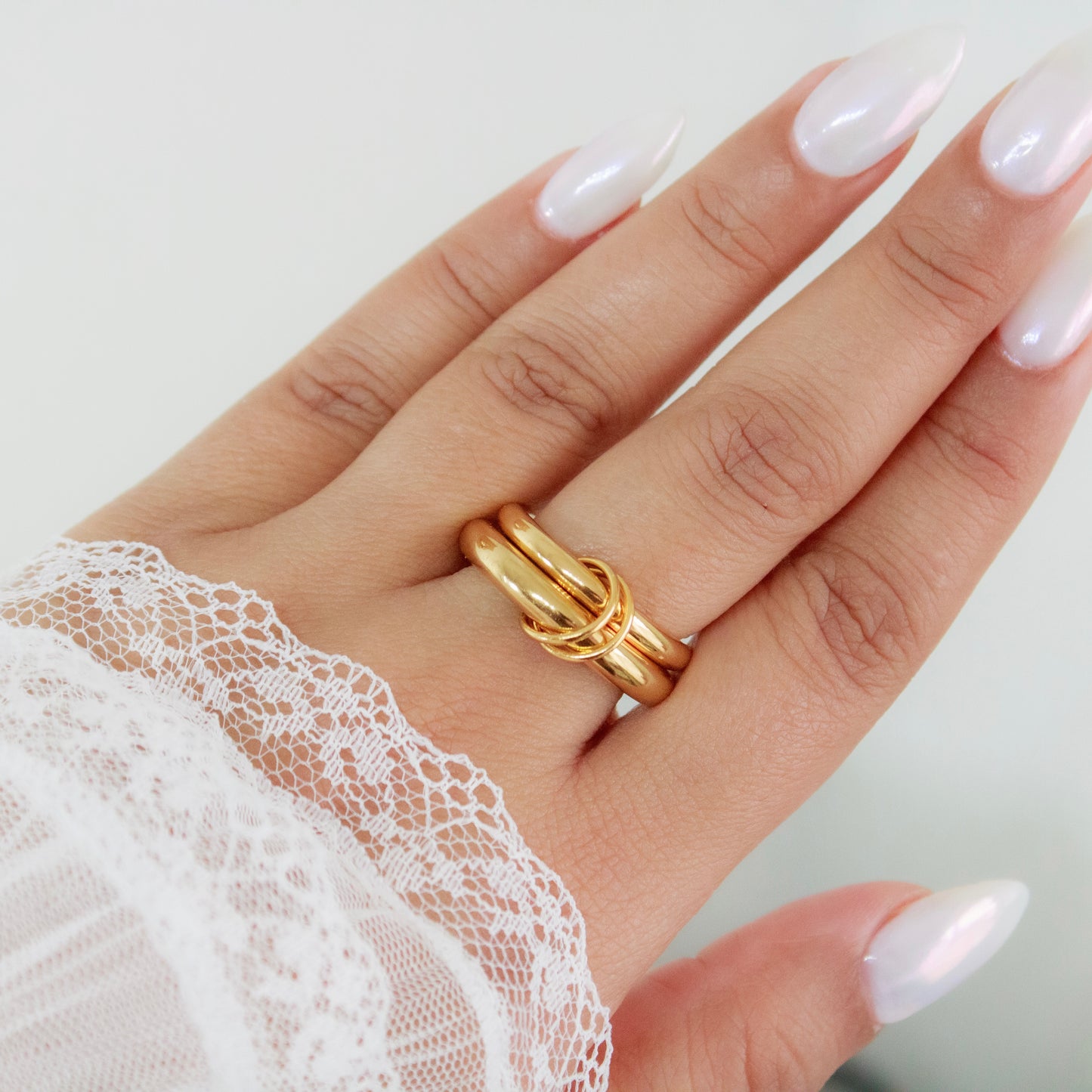 Aurelia Linked Connector Ring