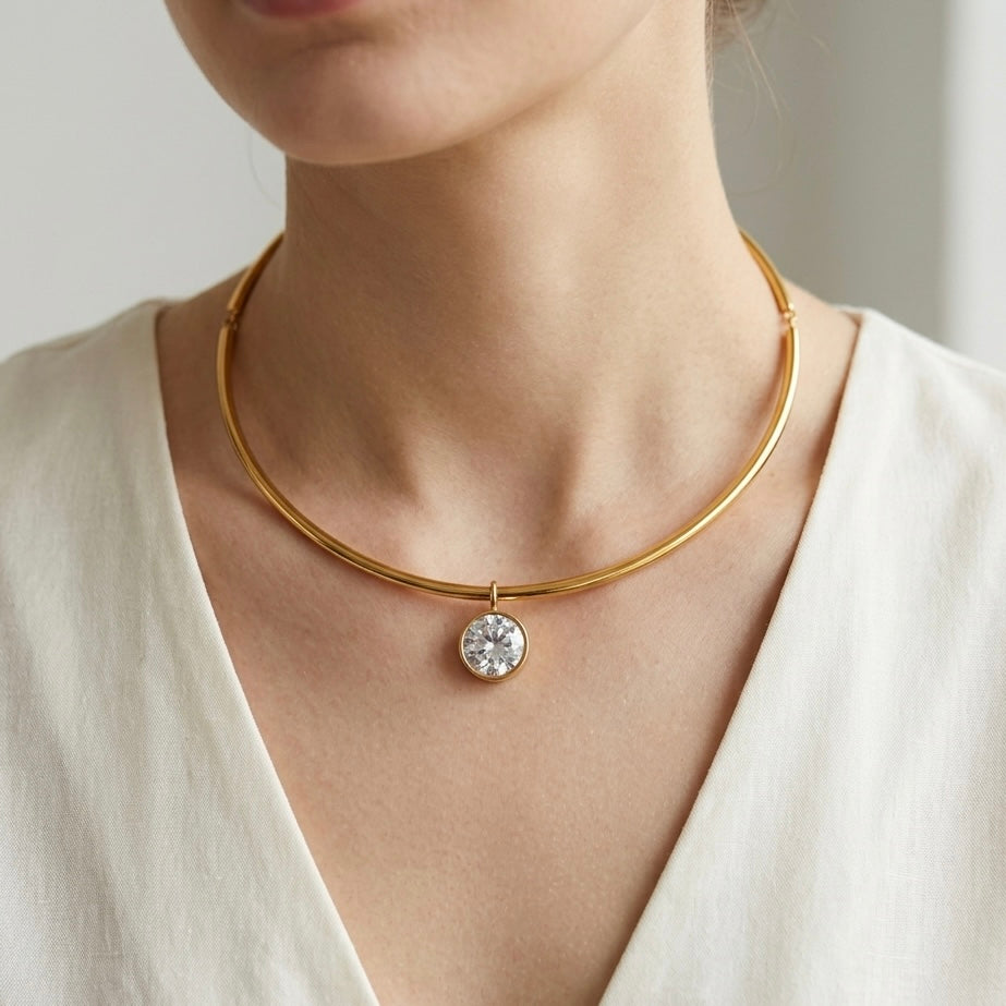 Celeste Solitaire Collar