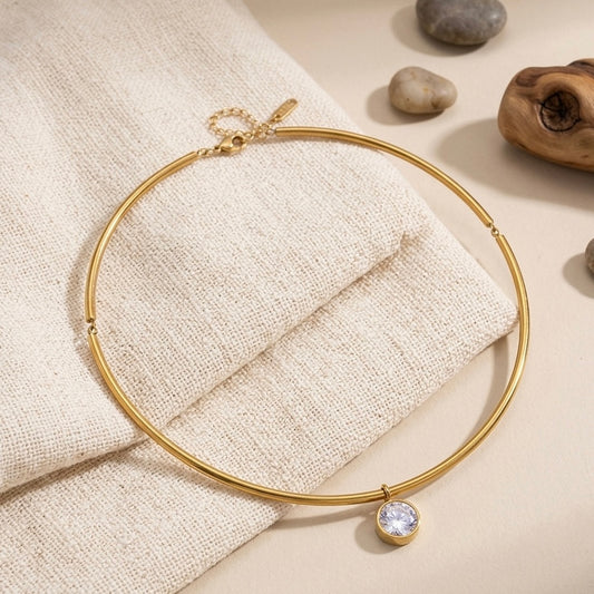 Celeste Solitaire Collar