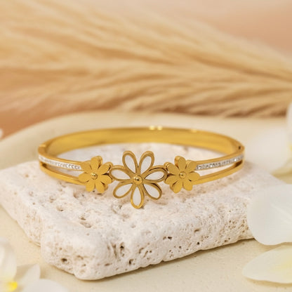 Lumina Daisy Pavé Bangle