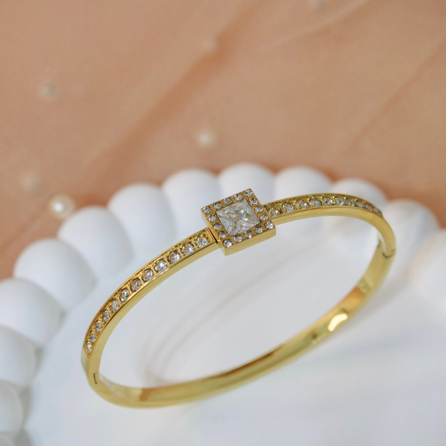 Infinite Glow Bangle