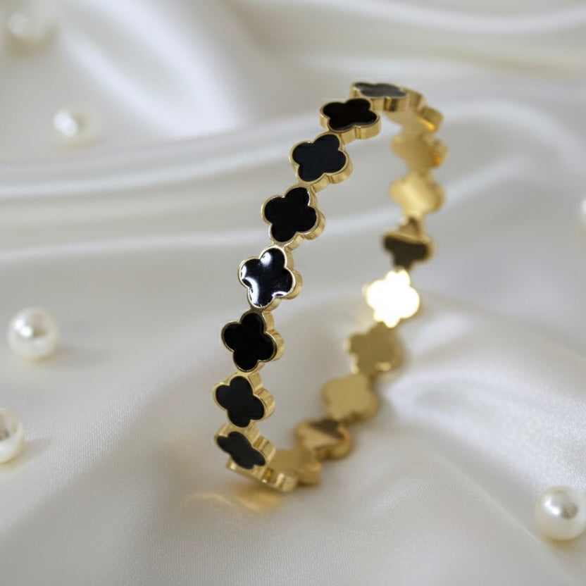Noir Clover Bangle