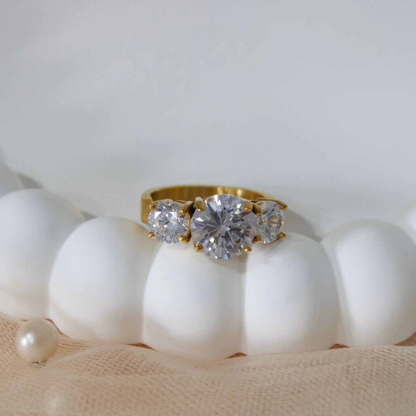 Stella Trio Ring