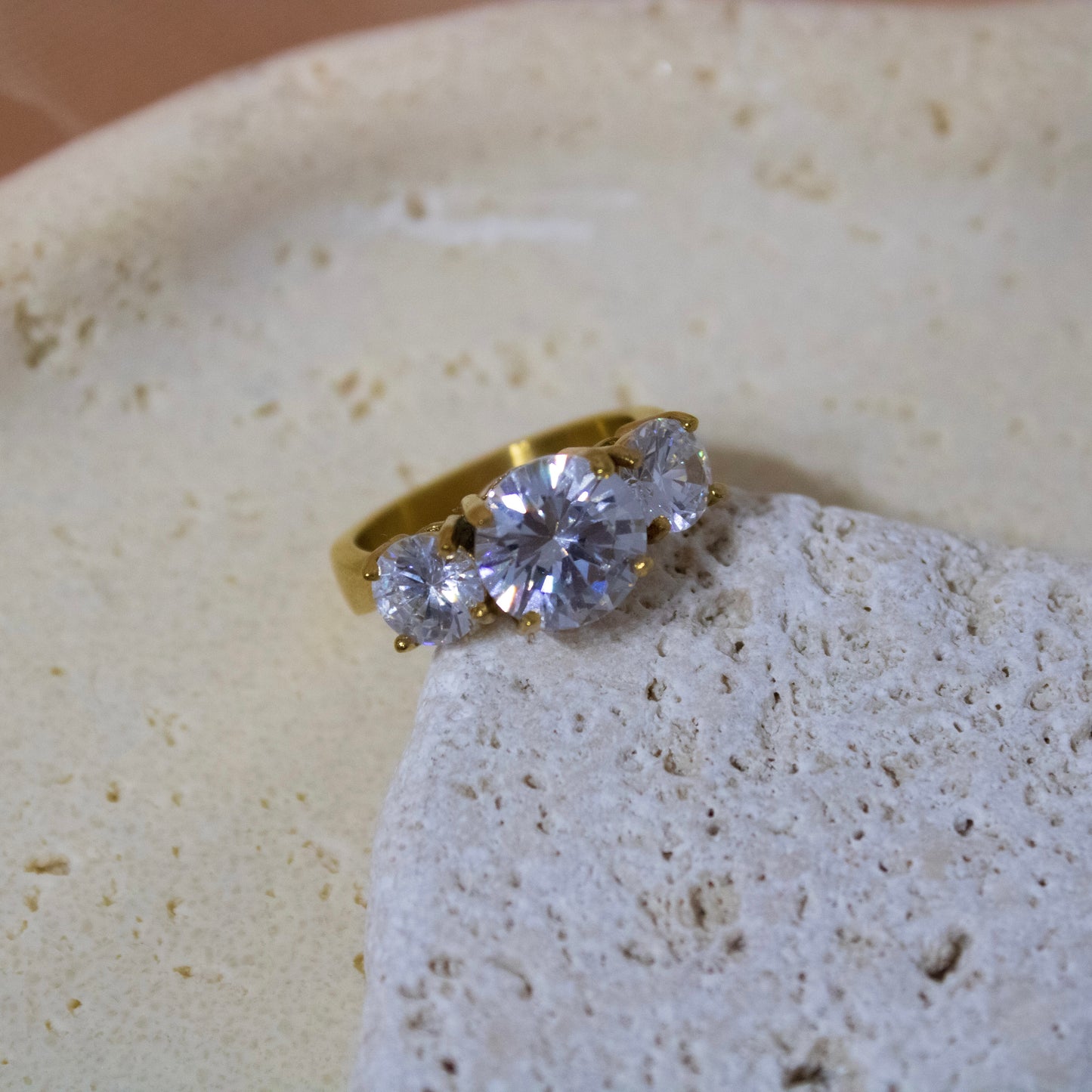 Stella Trio Ring