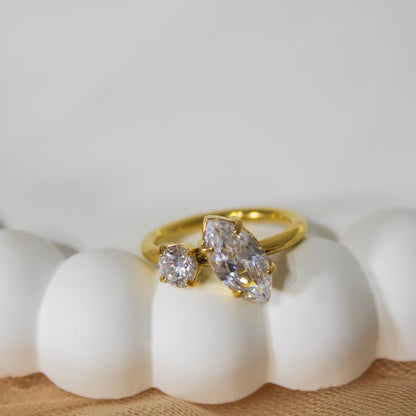 Amorette Ring