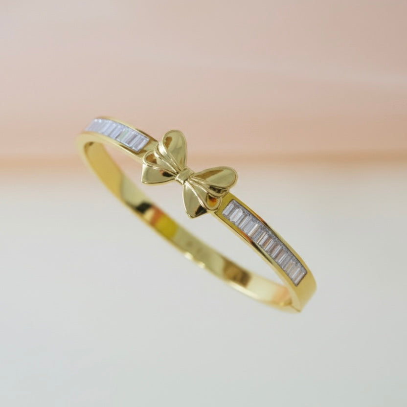 Aurelia Ribbon Baguette Bangle
