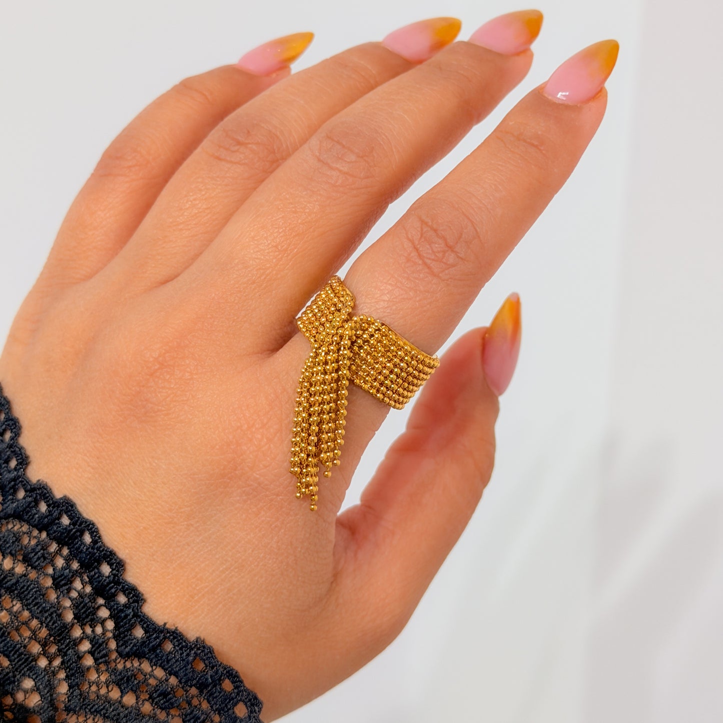 Motion Mesh Statement Ring
