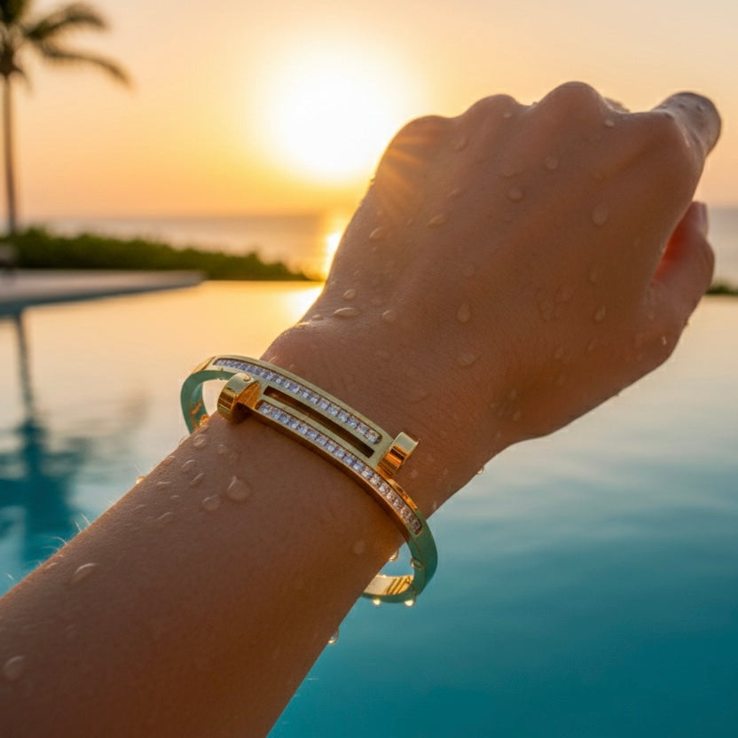 Vela Bangle