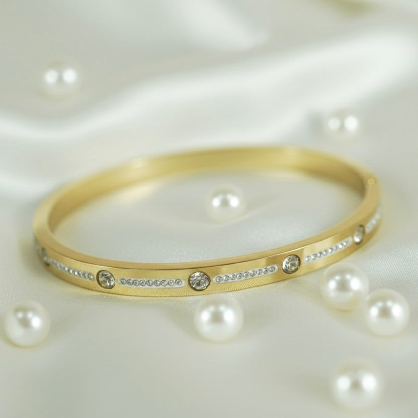 The Eliana Bangle