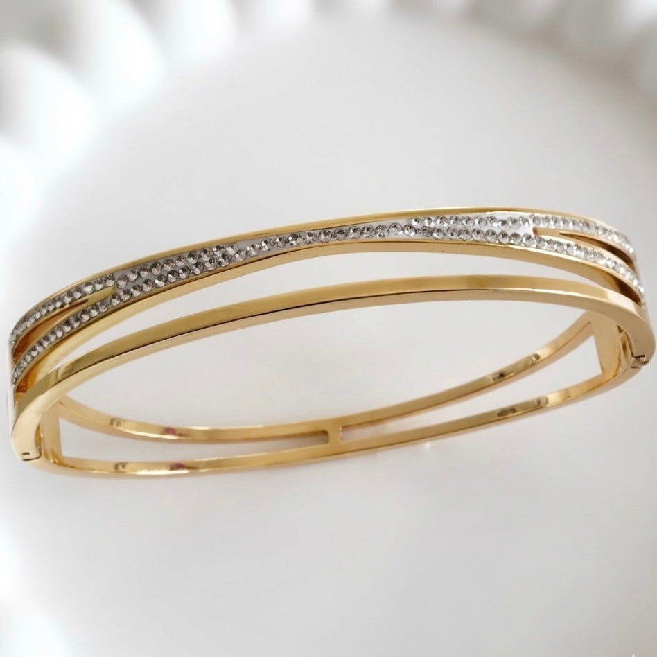 Cleft Bangle