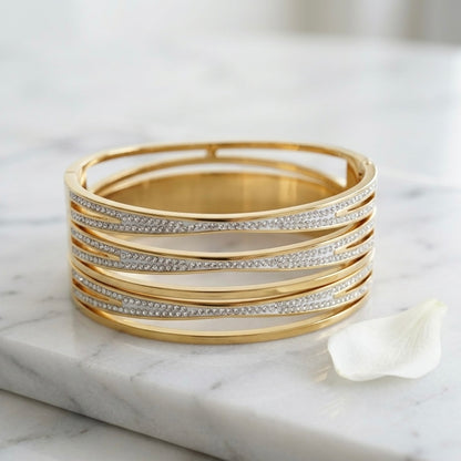 Cleft Bangle