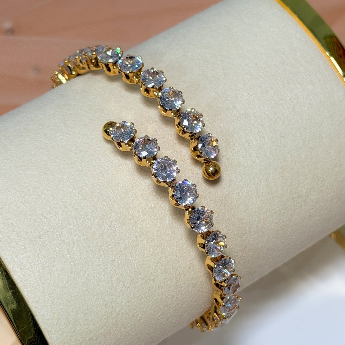Stella Bangle